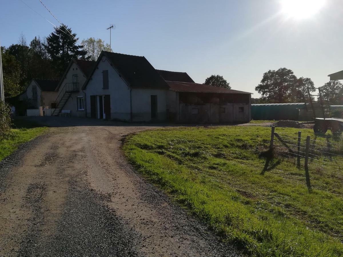 Maison A La Ferme Saint-Aubin-le-Monial Exterior photo